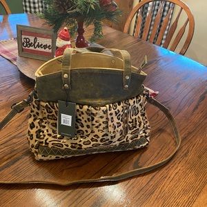 Wild in Woods Myra Bag new with tags!